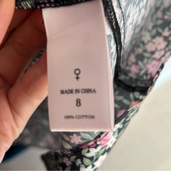 Floral Selkie dress with pockets! - Picture 6 of 6